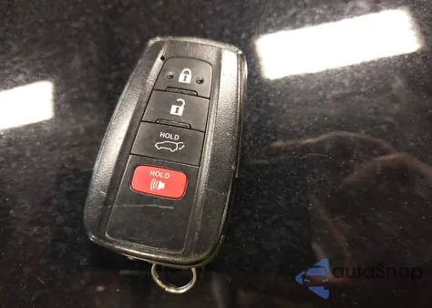 2022 Toyota Rav4 Xle Premium from USA, damaged, VIN 2T3A1RFV1NW305454